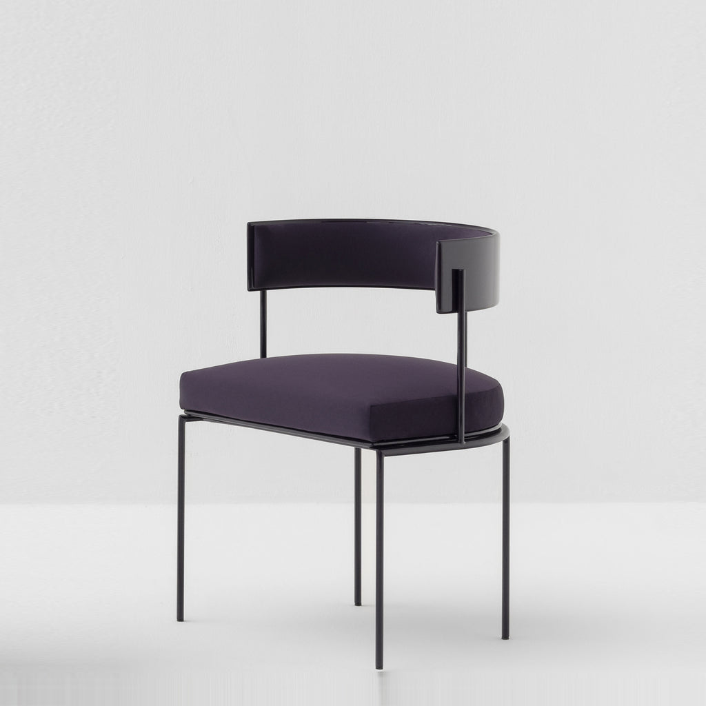 PILLAR  CHAIR