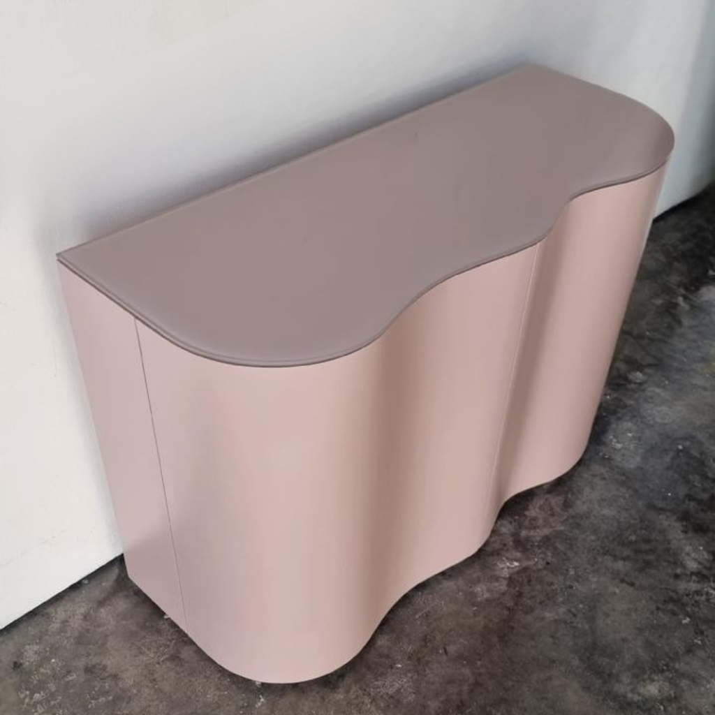 FLOW SIDEBOARD