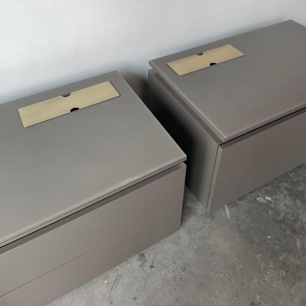 FLINT BEDSIDE TABLE