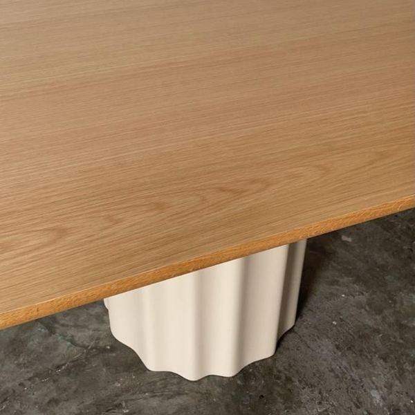 AXIOM DINING TABLE