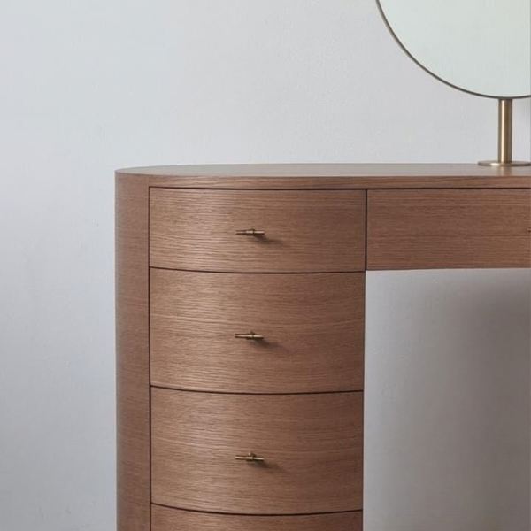 REVERIE VANITY