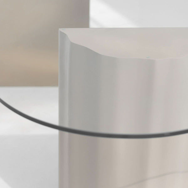 FLOW DINING TABLE