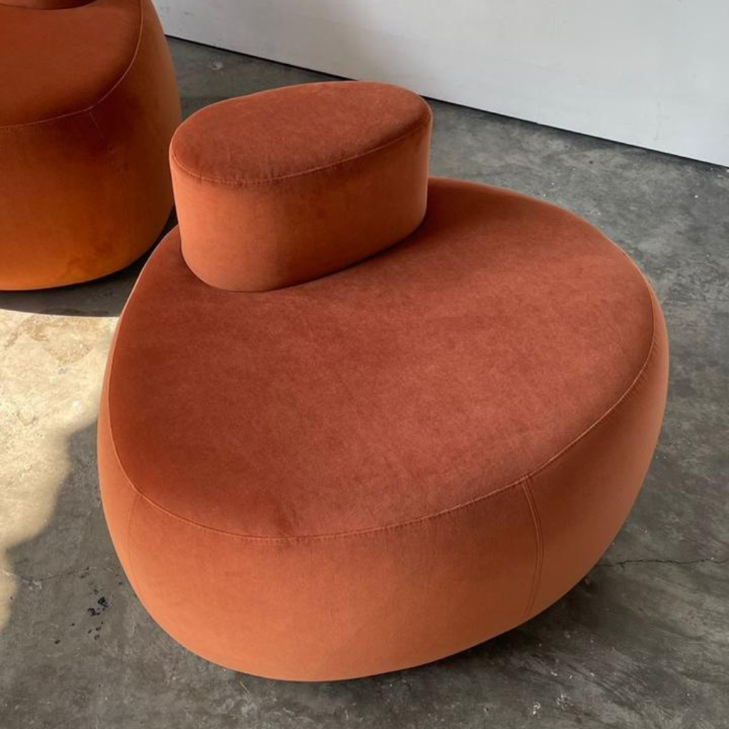 PEBBLE POUF