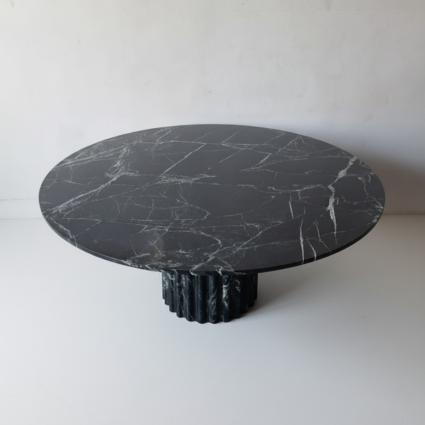 FLOW ROUND DINING TABLE