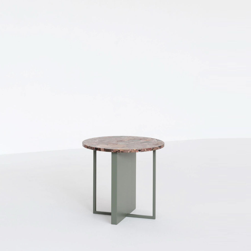 RADIUS SIDE TABLE